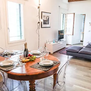 Apartment Ca Farnese